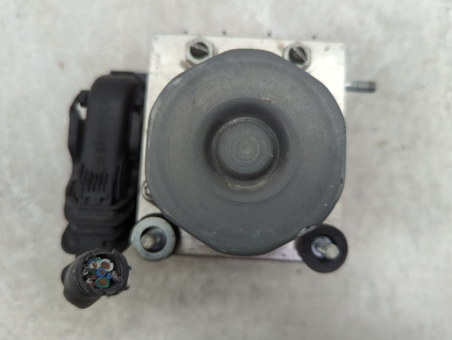 2013-2014 Toyota Camry ABS Pump Control Module Replacement P/N:44540-06080 Fits Fits 2013 2014 OEM Used Auto Parts - Oemused