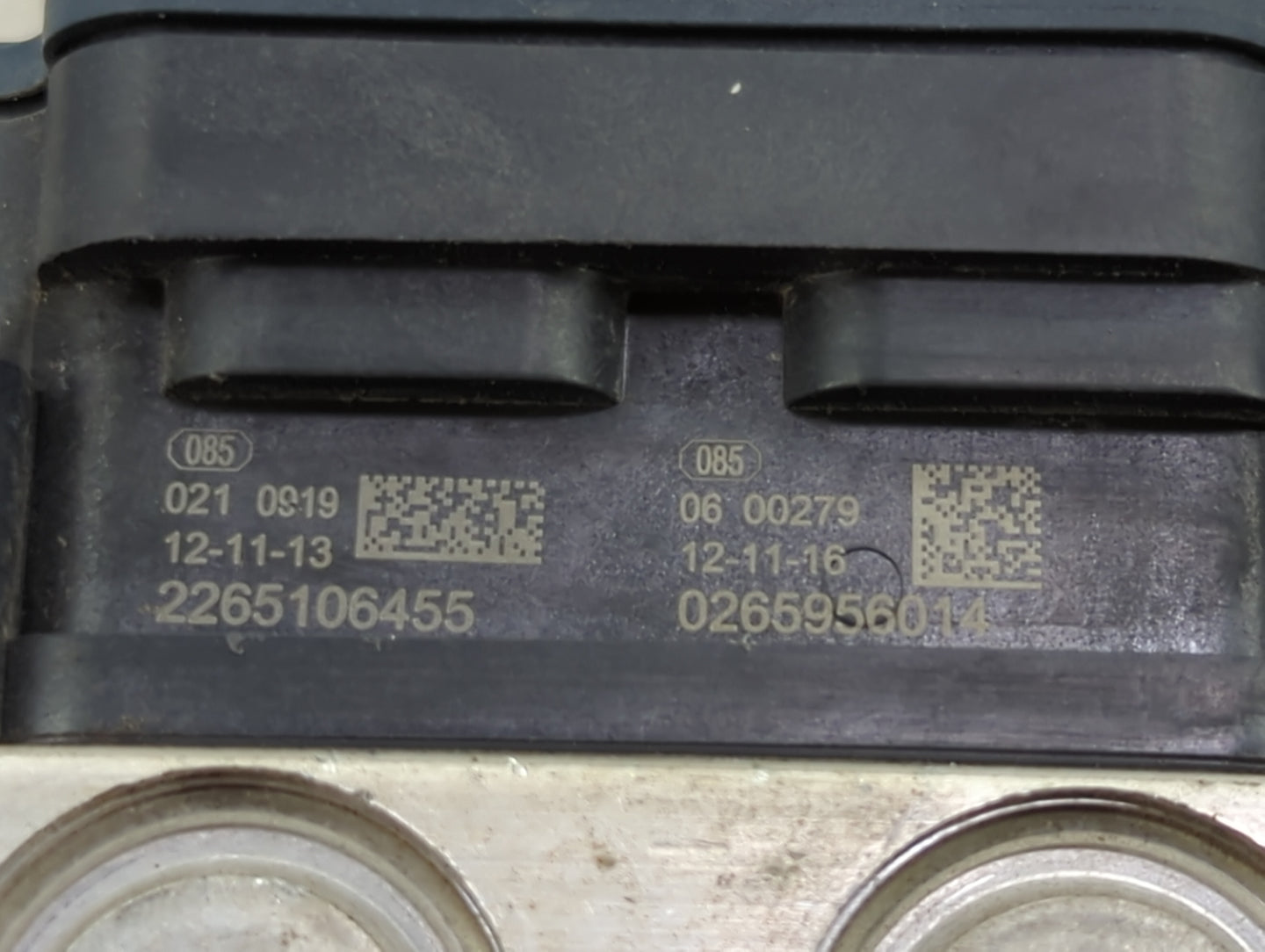 2013-2014 Toyota Camry ABS Pump Control Module Replacement P/N:44540-06080 Fits Fits 2013 2014 OEM Used Auto Parts - Oemused