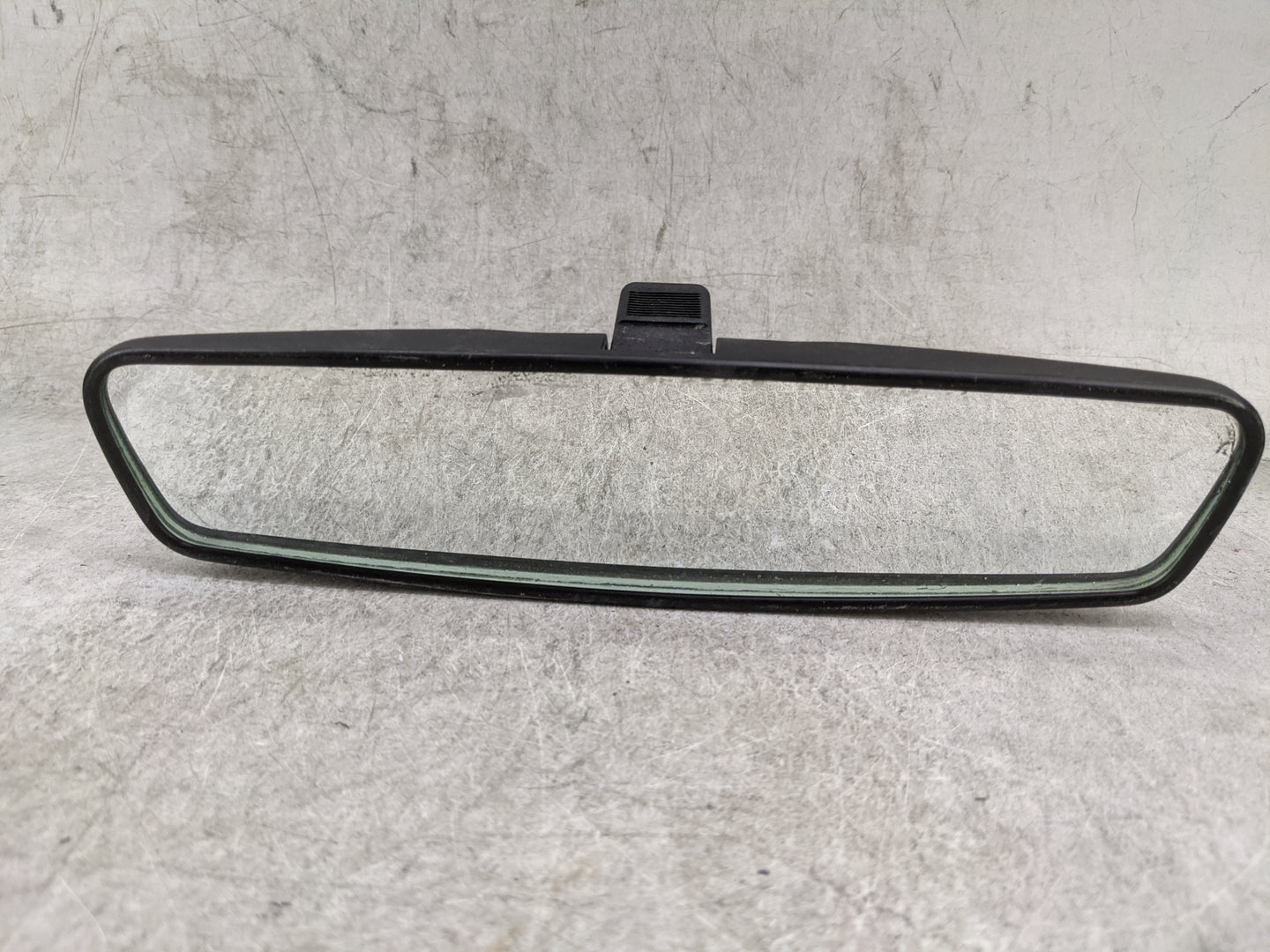 2013 Toyota Camry Interior Rear View Mirror Replacement OEM P/N:E8 011083 Fits OEM Used Auto Parts - Oemusedautoparts1.com