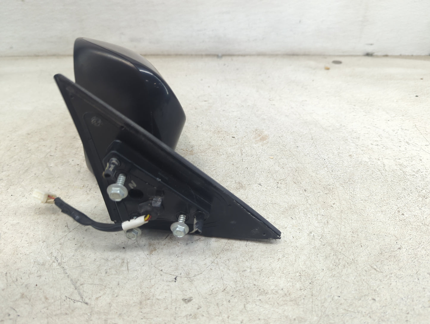 2012-2014 Toyota Camry Driver Side View Mirror - Left Door Mirror OEM Used - Oemusedautoparts1.com