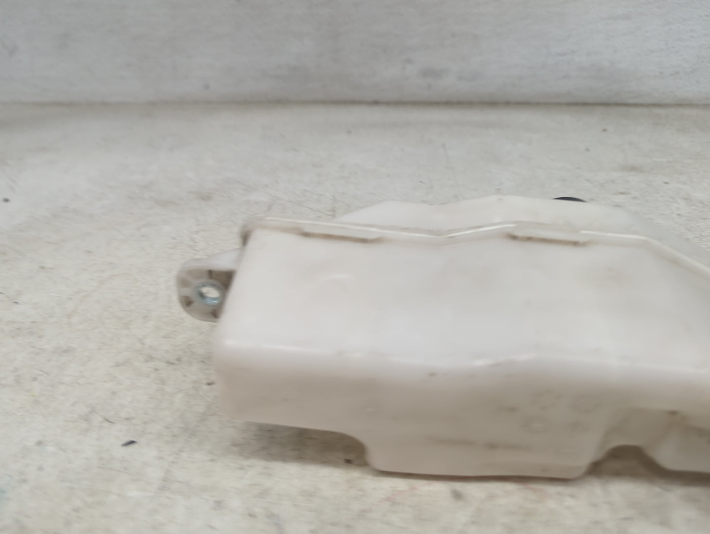 2013 Toyota Camry Radiator Coolant Overflow Expansion Tank Bottle - Oemusedautoparts1.com