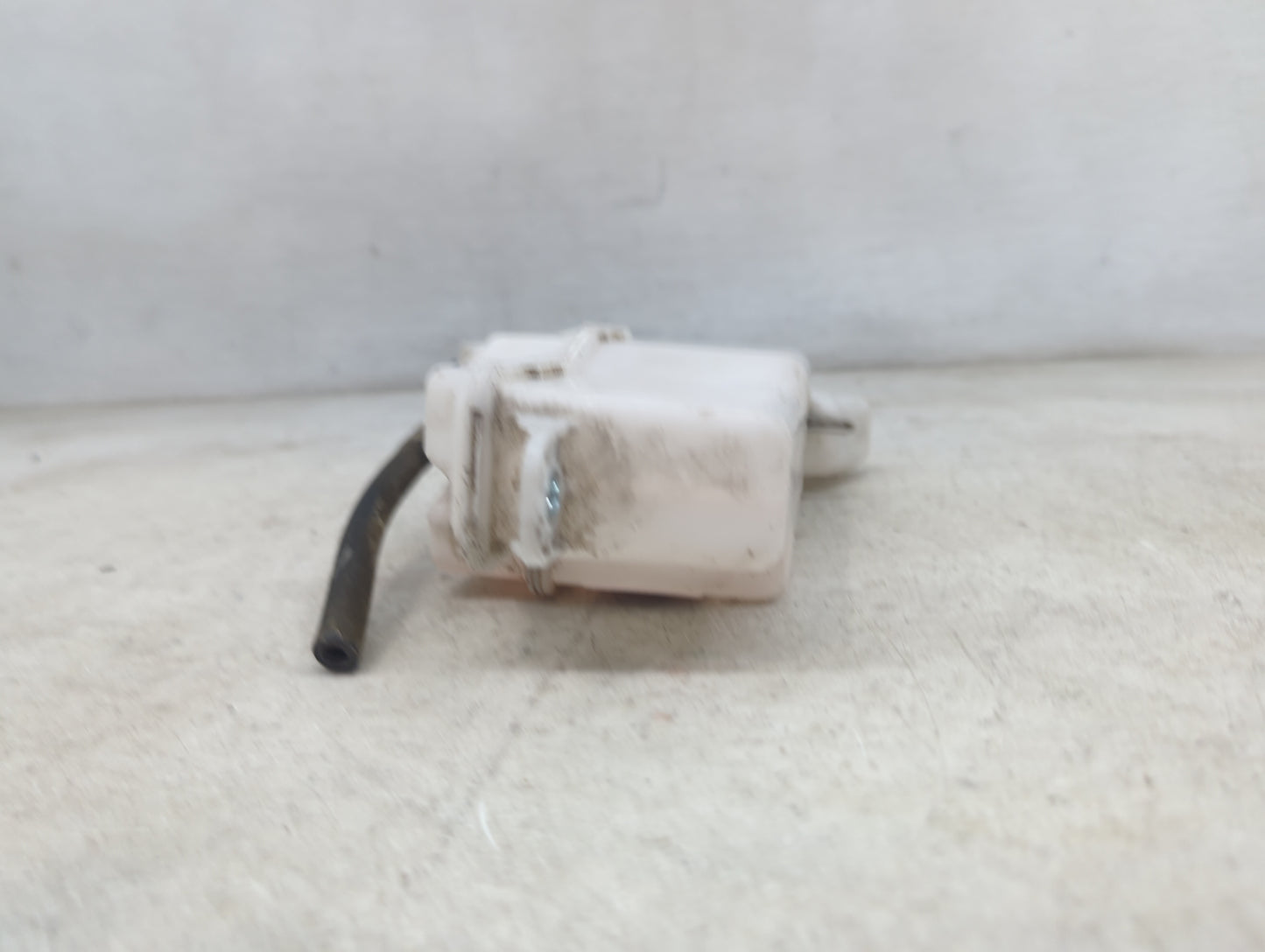 2013 Toyota Camry Radiator Coolant Overflow Expansion Tank Bottle - Oemusedautoparts1.com