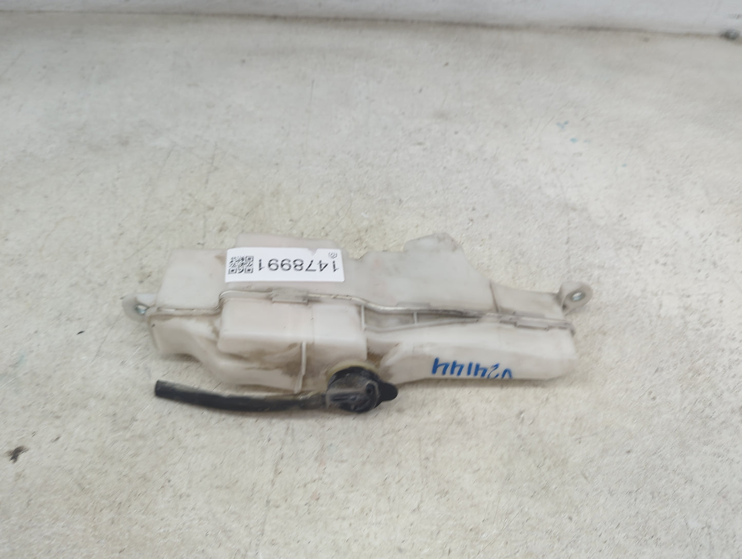 2013 Toyota Camry Radiator Coolant Overflow Expansion Tank Bottle - Oemusedautoparts1.com