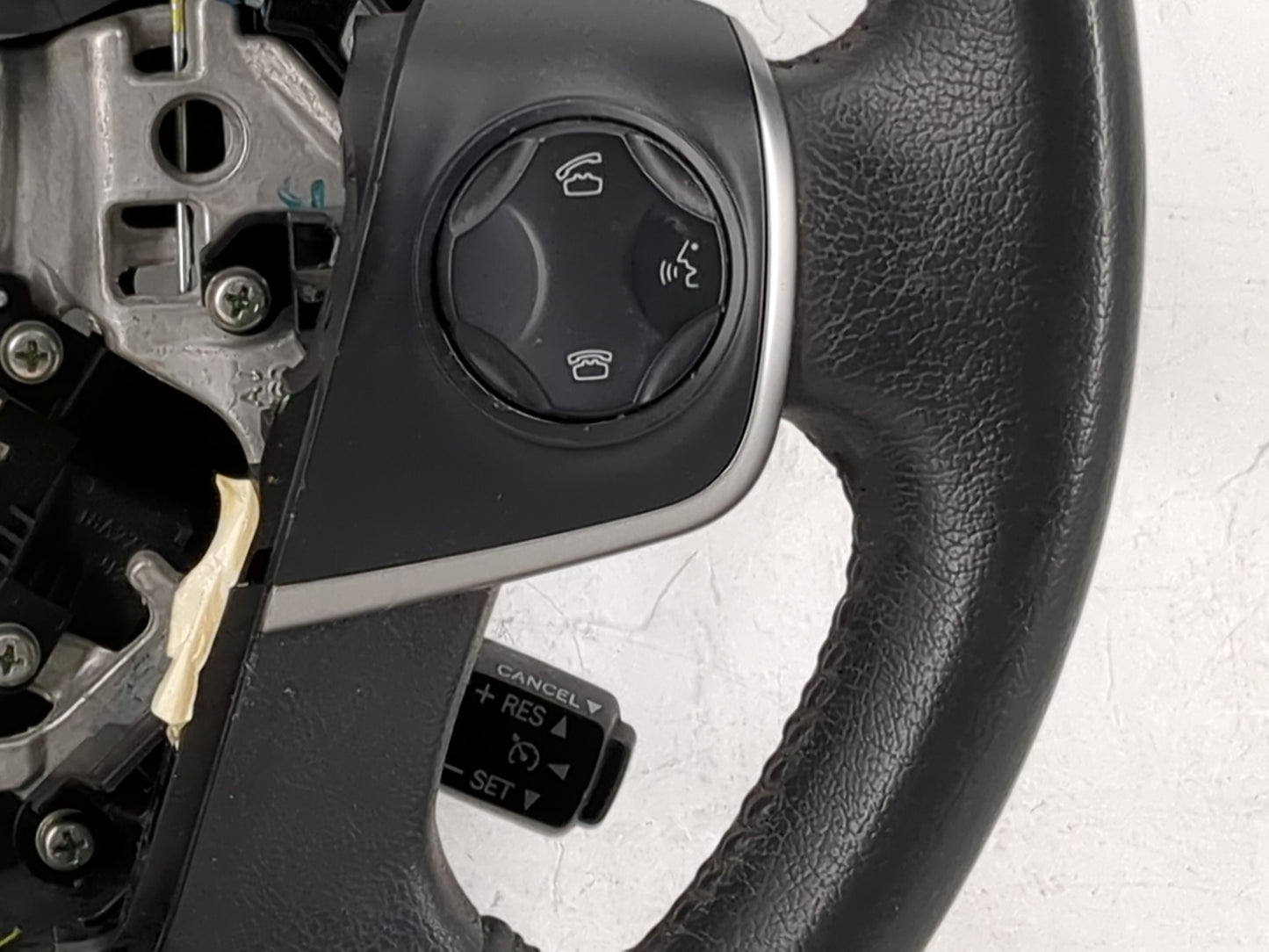 2013 Toyota Camry Steering Wheel Oem Black - Oemusedautoparts1.com