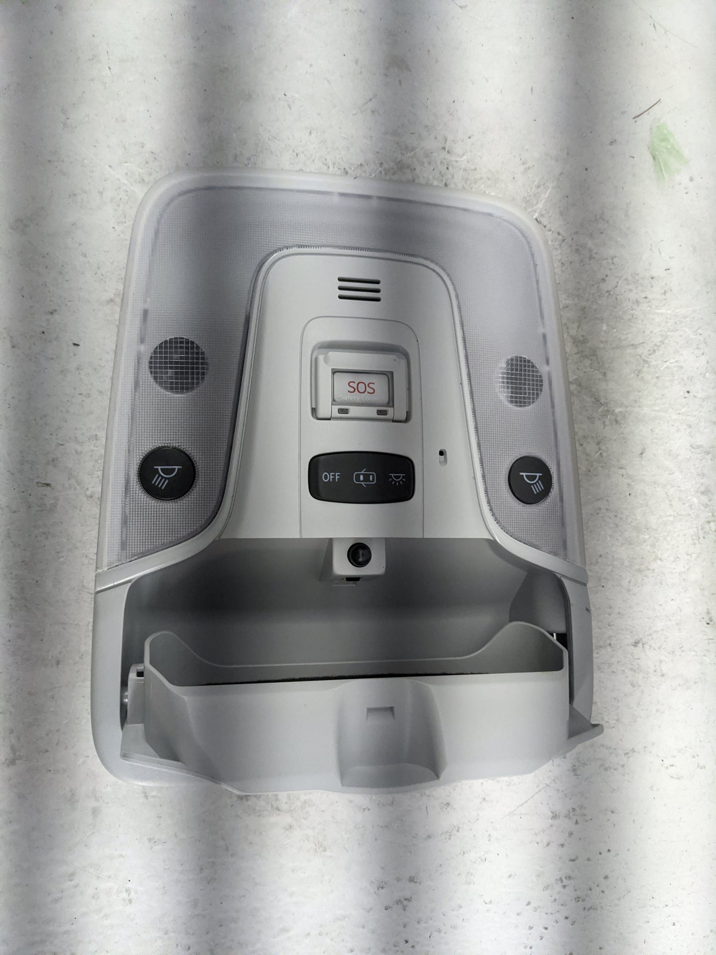 2012-2014 Toyota Camry Overhead Console W/rear Climate Control Gray - Oemusedautoparts1.com