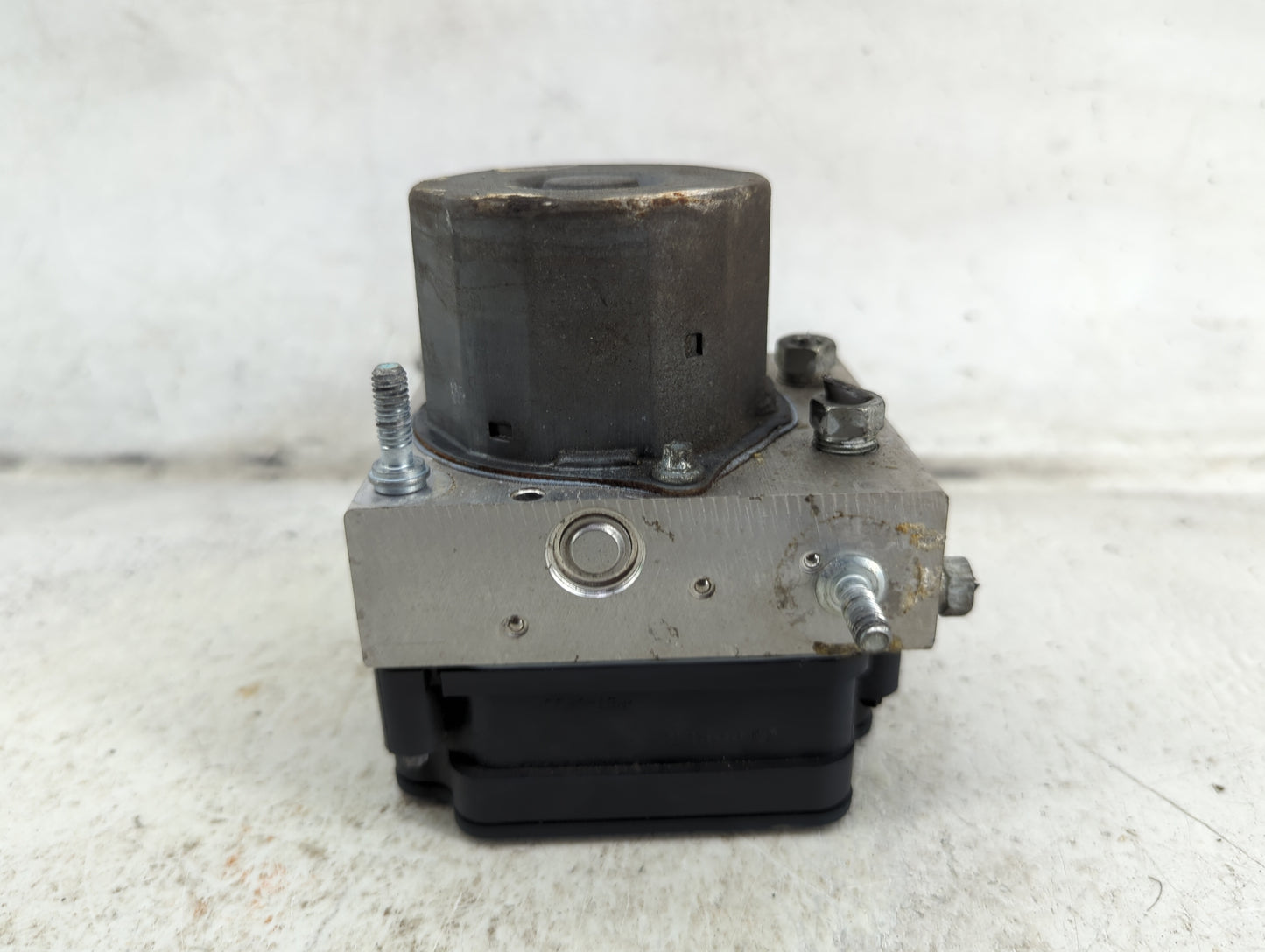 2013 Toyota Camry ABS Pump Control Module Replacement P/N:0265956060 133038737030 Fits OEM Used Auto Parts - Oemusedautopart