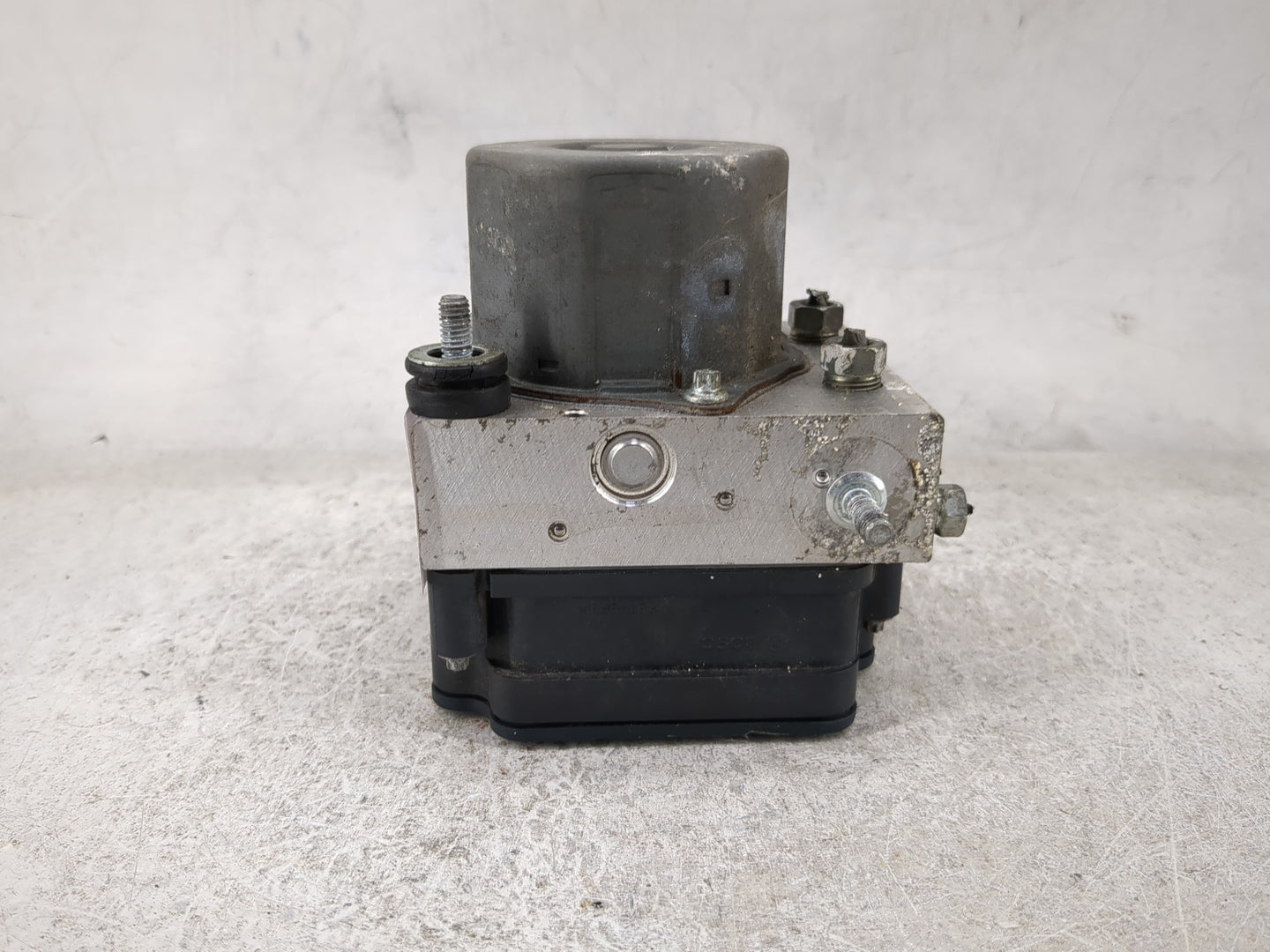 2013 Toyota Camry ABS Pump Control Module Replacement P/N:0265242053 0265951430, 44540-06090 Fits OEM Used Auto Parts - Oemu