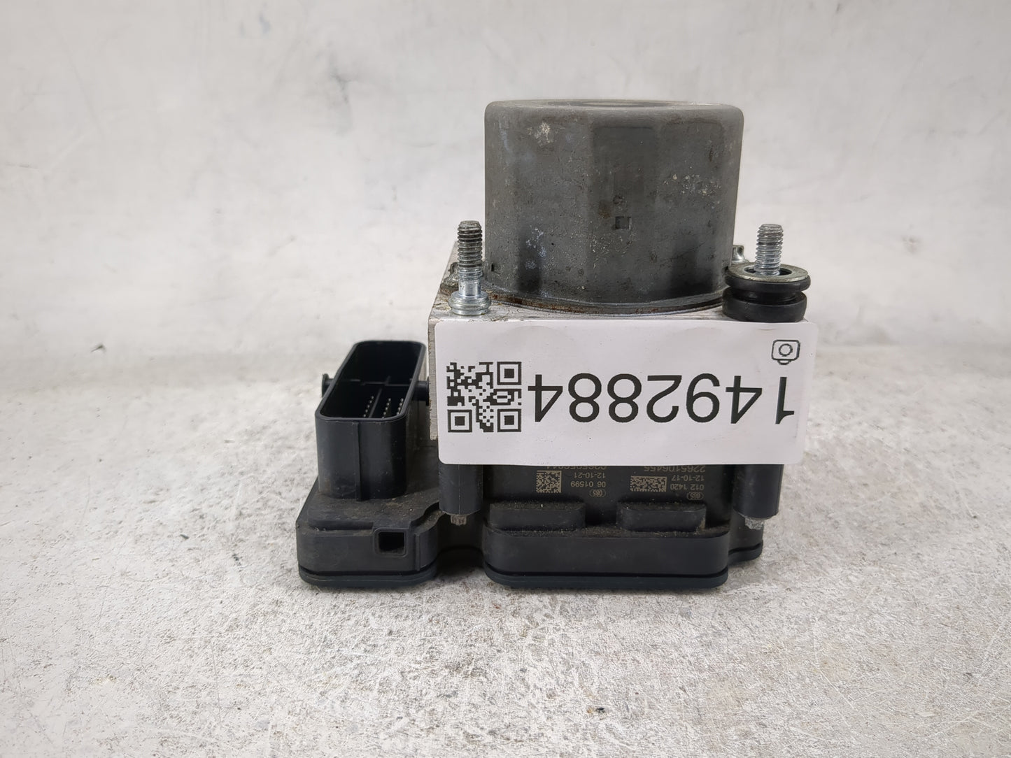 2013 Toyota Camry ABS Pump Control Module Replacement P/N:0265242053 0265951430, 44540-06090 Fits OEM Used Auto Parts - Oemu