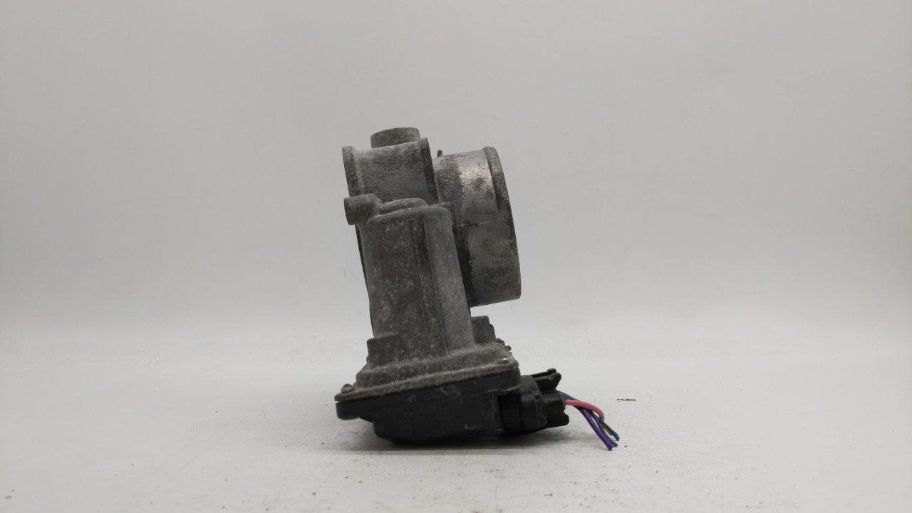 2010-2017 Toyota Camry Throttle Body P/N:22030-0V010 Fits Fits 2009 2010 2011 2012 2013 2014 2015 2016 2017 2018 OEM Used Au