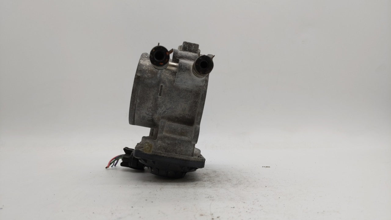 2010-2017 Toyota Camry Throttle Body P/N:22030-0V010 Fits Fits 2009 2010 2011 2012 2013 2014 2015 2016 2017 2018 OEM Used Au