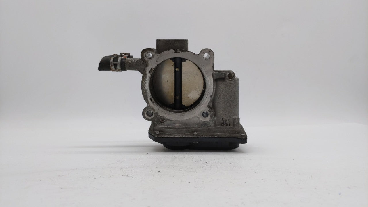 2010-2017 Toyota Camry Throttle Body P/N:22030-0V010 Fits Fits 2009 2010 2011 2012 2013 2014 2015 2016 2017 2018 OEM Used Au
