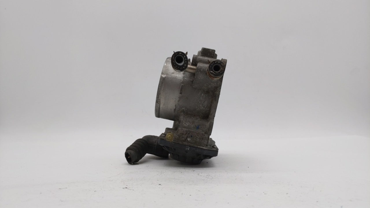 2010-2017 Toyota Camry Throttle Body P/N:22030-0V010 Fits Fits 2009 2010 2011 2012 2013 2014 2015 2016 2017 2018 OEM Used Au