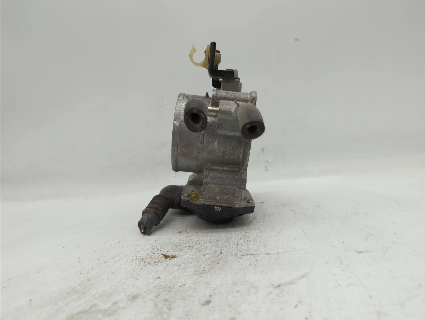 2010-2017 Toyota Camry Throttle Body P/N:22030-36010 22030-0V010 Fits Fits 2009 2010 2011 2012 2013 2014 2015 2016 2017 2018