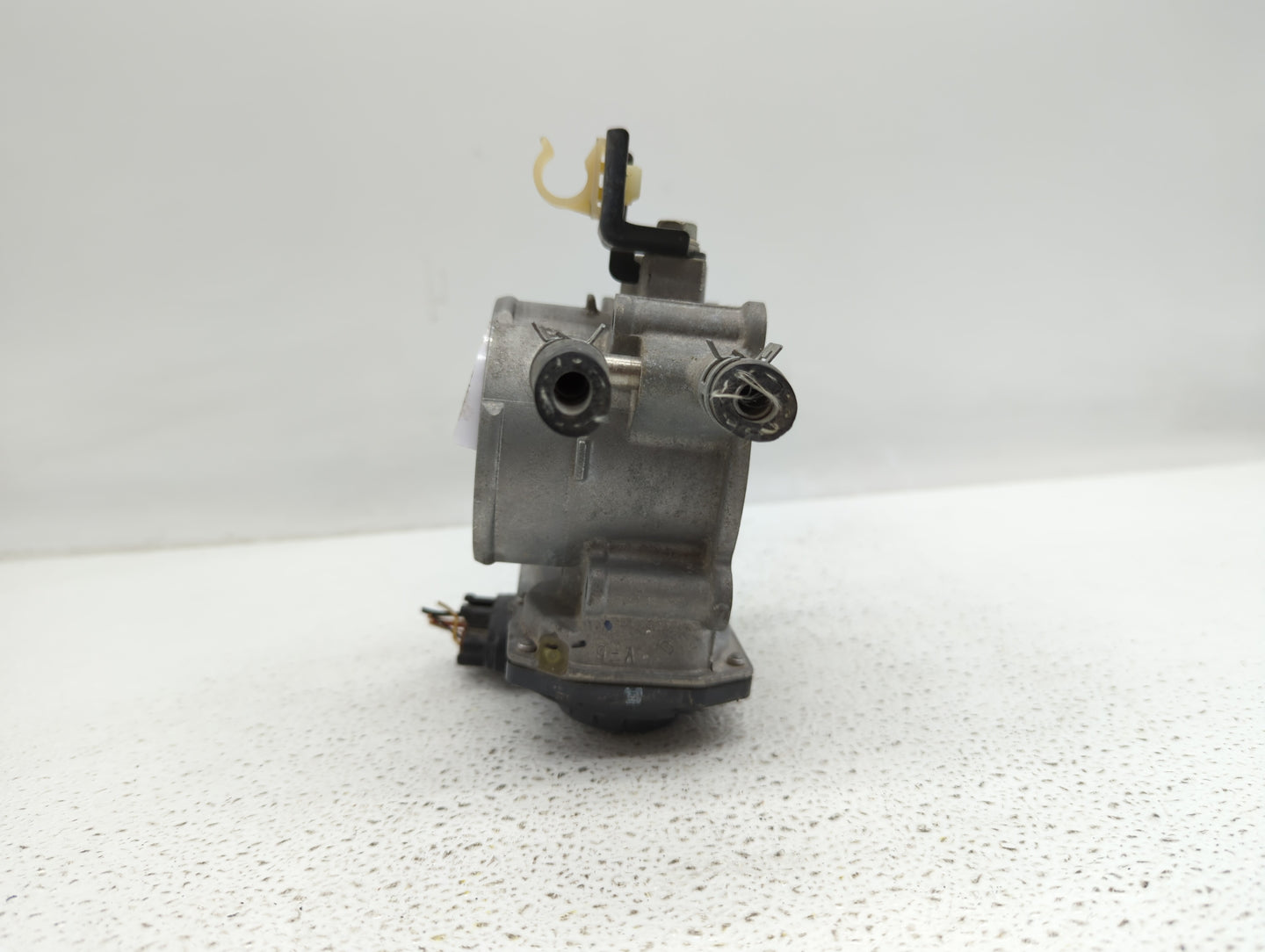 2010-2017 Toyota Camry Throttle Body P/N:22030-36010 22030-0V010 Fits Fits 2009 2010 2011 2012 2013 2014 2015 2016 2017 2018