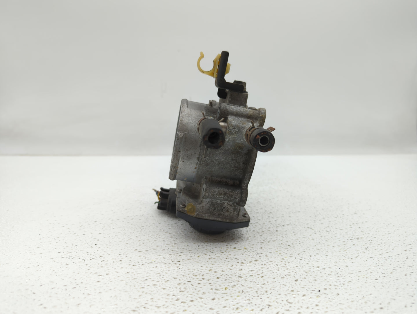 2010-2017 Toyota Camry Throttle Body P/N:22030-36010 22030-0V010 Fits Fits 2009 2010 2011 2012 2013 2014 2015 2016 2017 2018