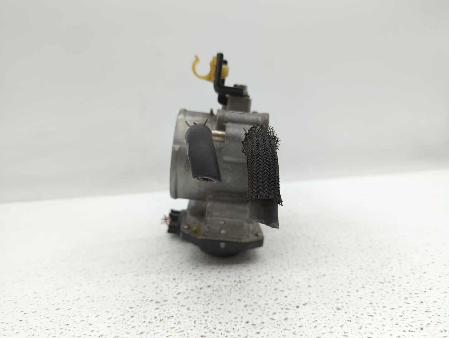 2010-2017 Toyota Camry Throttle Body P/N:22030-36010 22030-0V010 Fits Fits 2009 2010 2011 2012 2013 2014 2015 2016 2017 2018