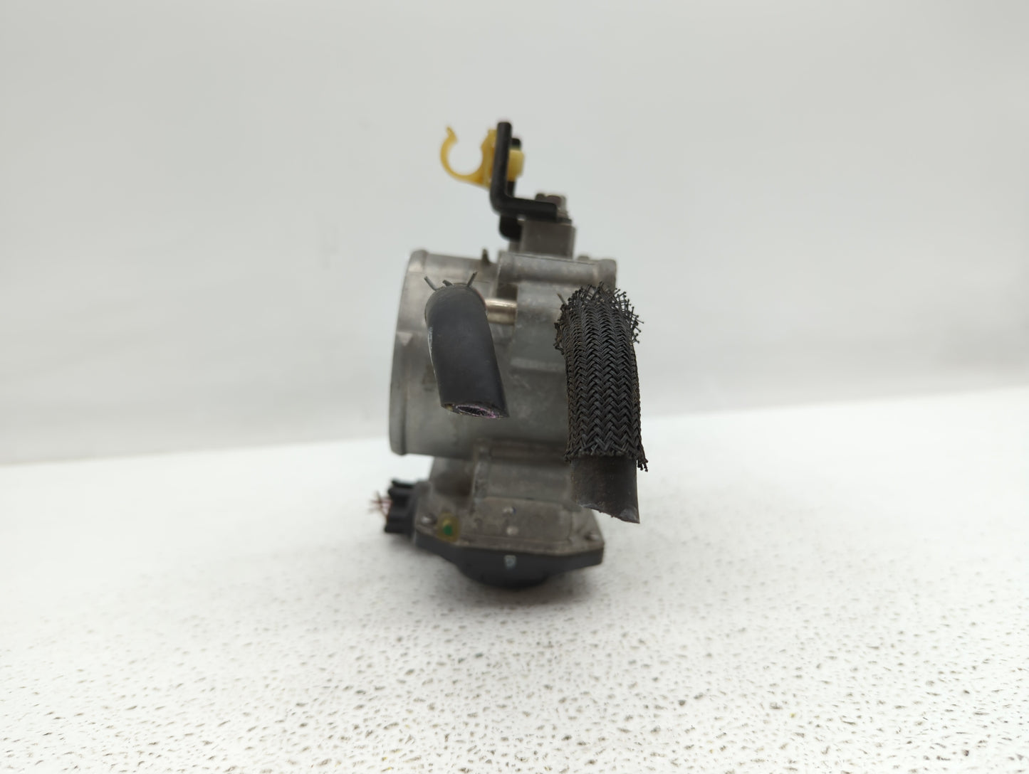 2010-2017 Toyota Camry Throttle Body P/N:22030-36010 22030-0V010 Fits Fits 2009 2010 2011 2012 2013 2014 2015 2016 2017 2018