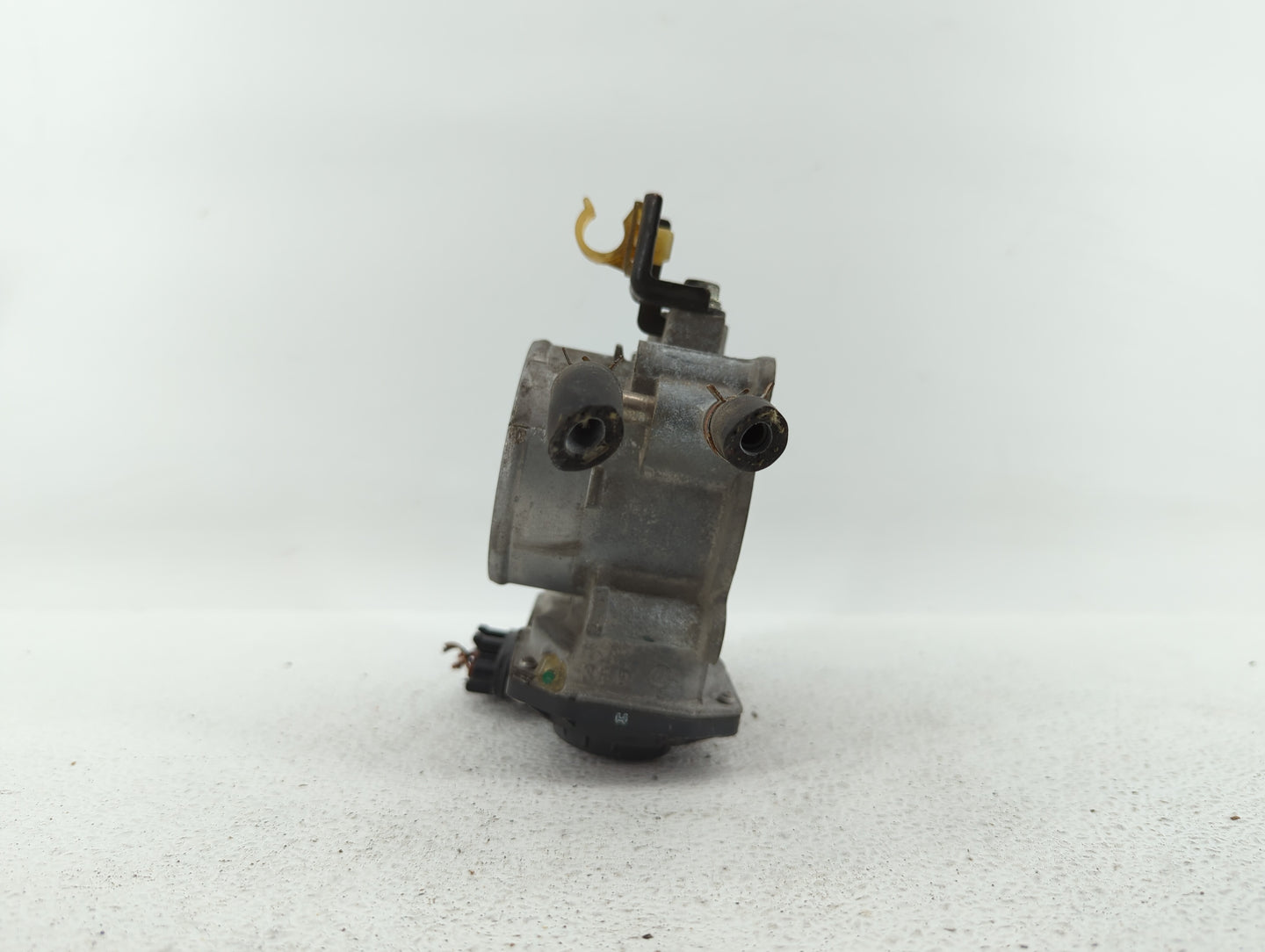 2010-2017 Toyota Camry Throttle Body P/N:22030-36010 22030-0V010 Fits Fits 2009 2010 2011 2012 2013 2014 2015 2016 2017 2018