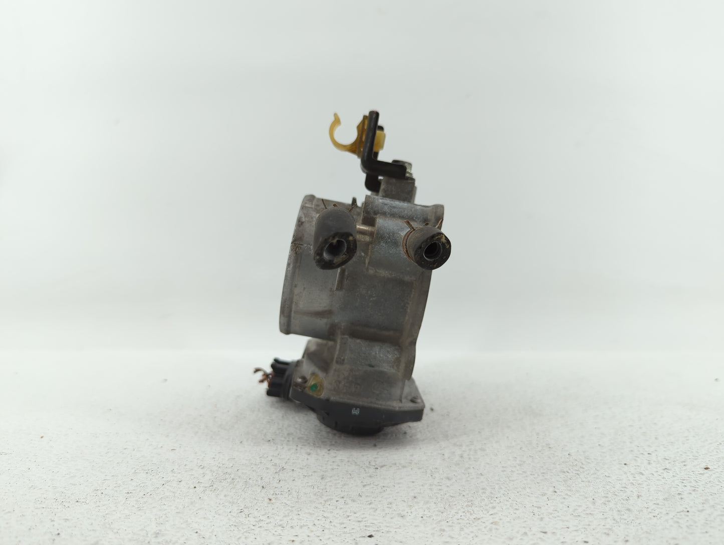 2010-2017 Toyota Camry Throttle Body P/N:22030-36010 22030-0V010 Fits Fits 2009 2010 2011 2012 2013 2014 2015 2016 2017 2018