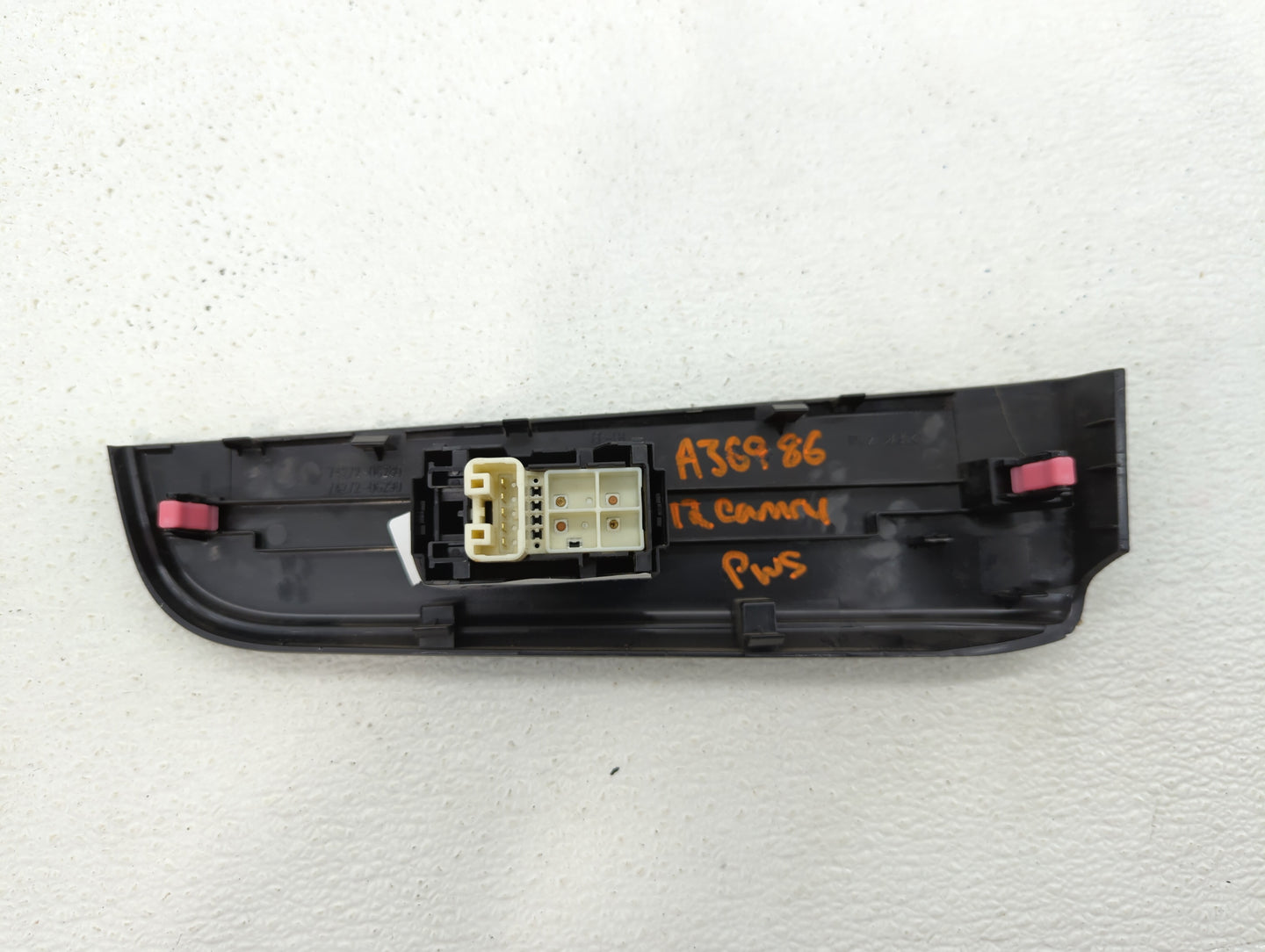 2013 Toyota Camry Passenger Right Power Window Switch - Oemusedautoparts1.com
