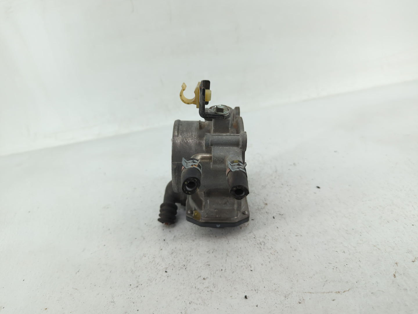2010-2017 Toyota Camry Throttle Body P/N:22030-36010 22030-0V010 Fits Fits 2009 2010 2011 2012 2013 2014 2015 2016 2017 2018