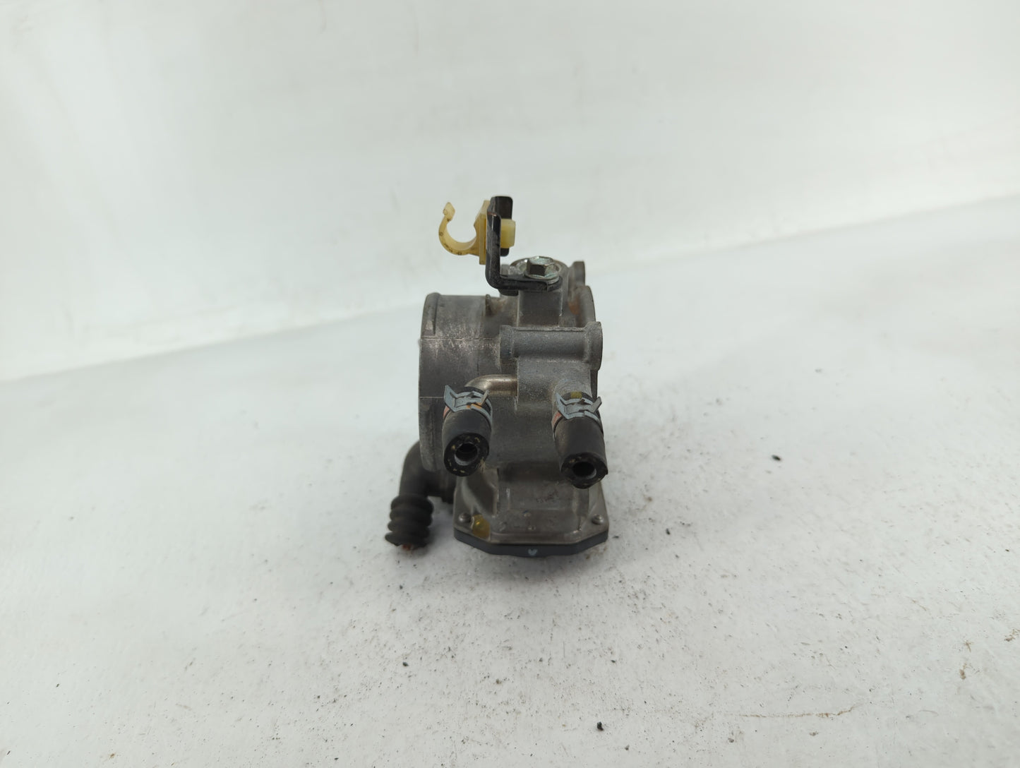 2010-2017 Toyota Camry Throttle Body P/N:22030-36010 22030-0V010 Fits Fits 2009 2010 2011 2012 2013 2014 2015 2016 2017 2018