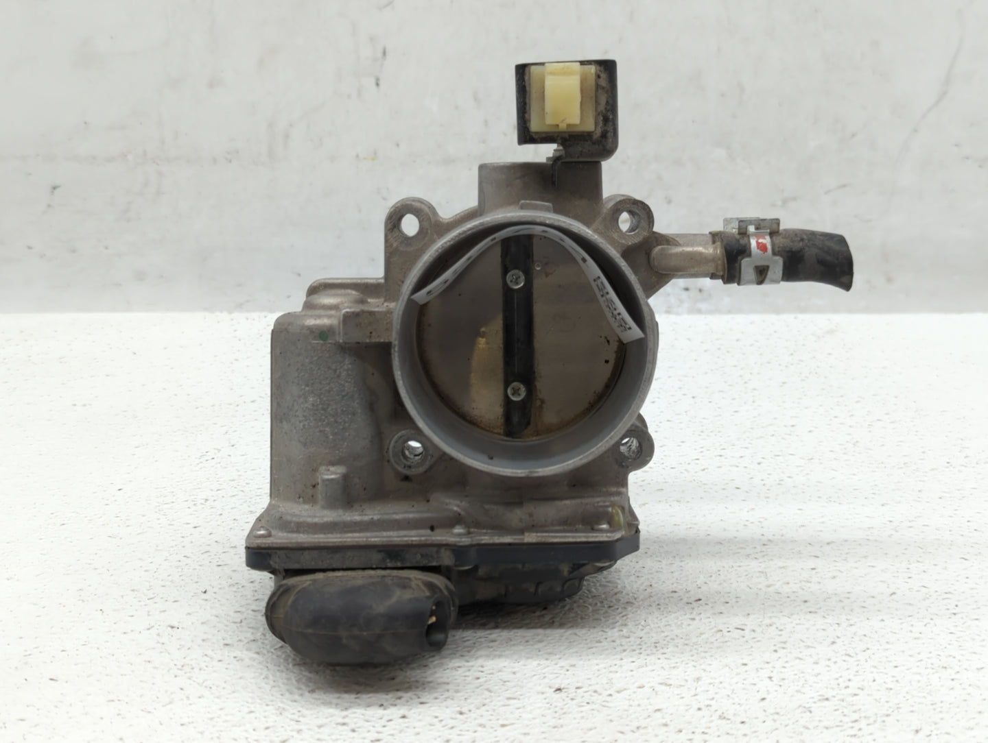 2010-2017 Toyota Camry Throttle Body P/N:22030-0V010 Fits Fits 2009 2010 2011 2012 2013 2014 2015 2016 2017 2018 2019 OEM Us