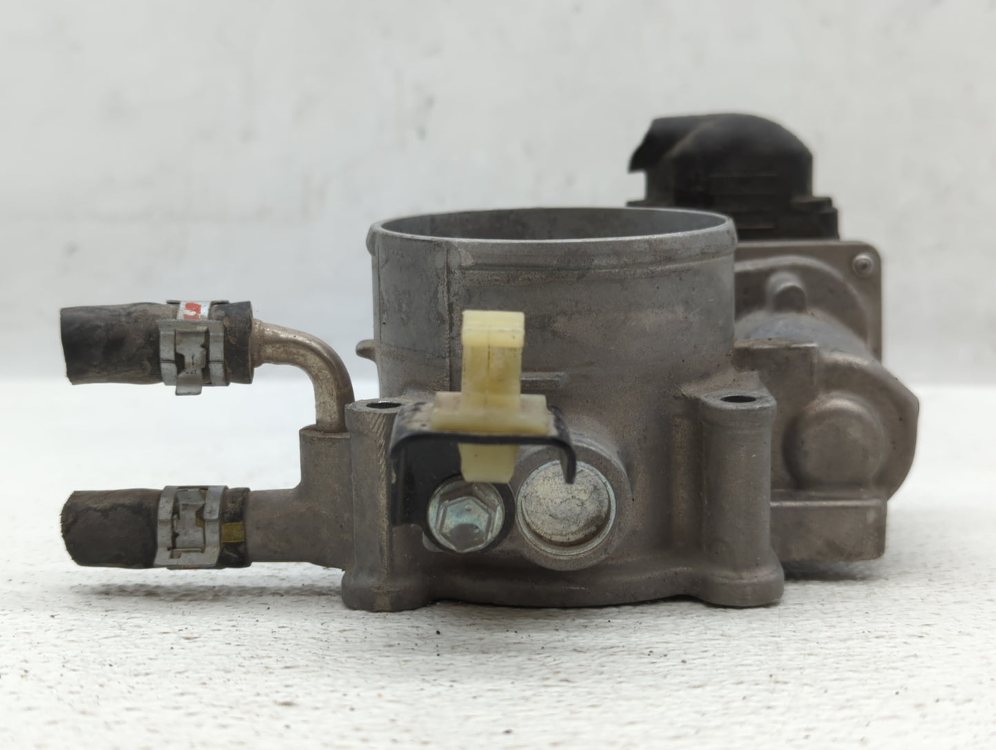 2010-2017 Toyota Camry Throttle Body P/N:22030-0V010 Fits Fits 2009 2010 2011 2012 2013 2014 2015 2016 2017 2018 2019 OEM Us