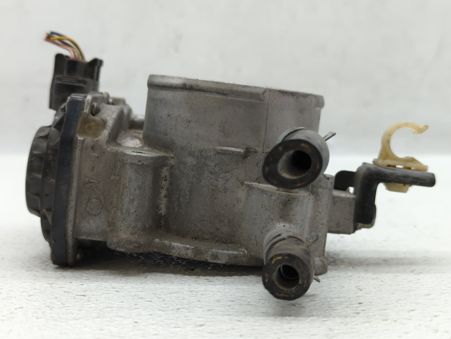 2010-2017 Toyota Camry Throttle Body P/N:22030-36010 22030-0V010 Fits Fits 2009 2010 2011 2012 2013 2014 2015 2016 2017 2018