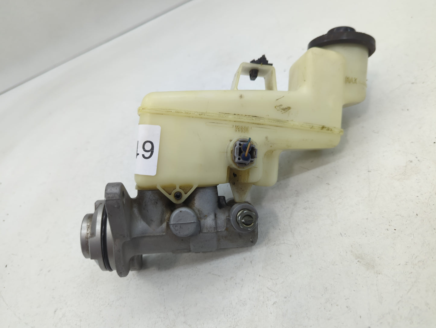 2013-2013 Toyota Camry Brake Master Cylinder - Oemusedautoparts1.com