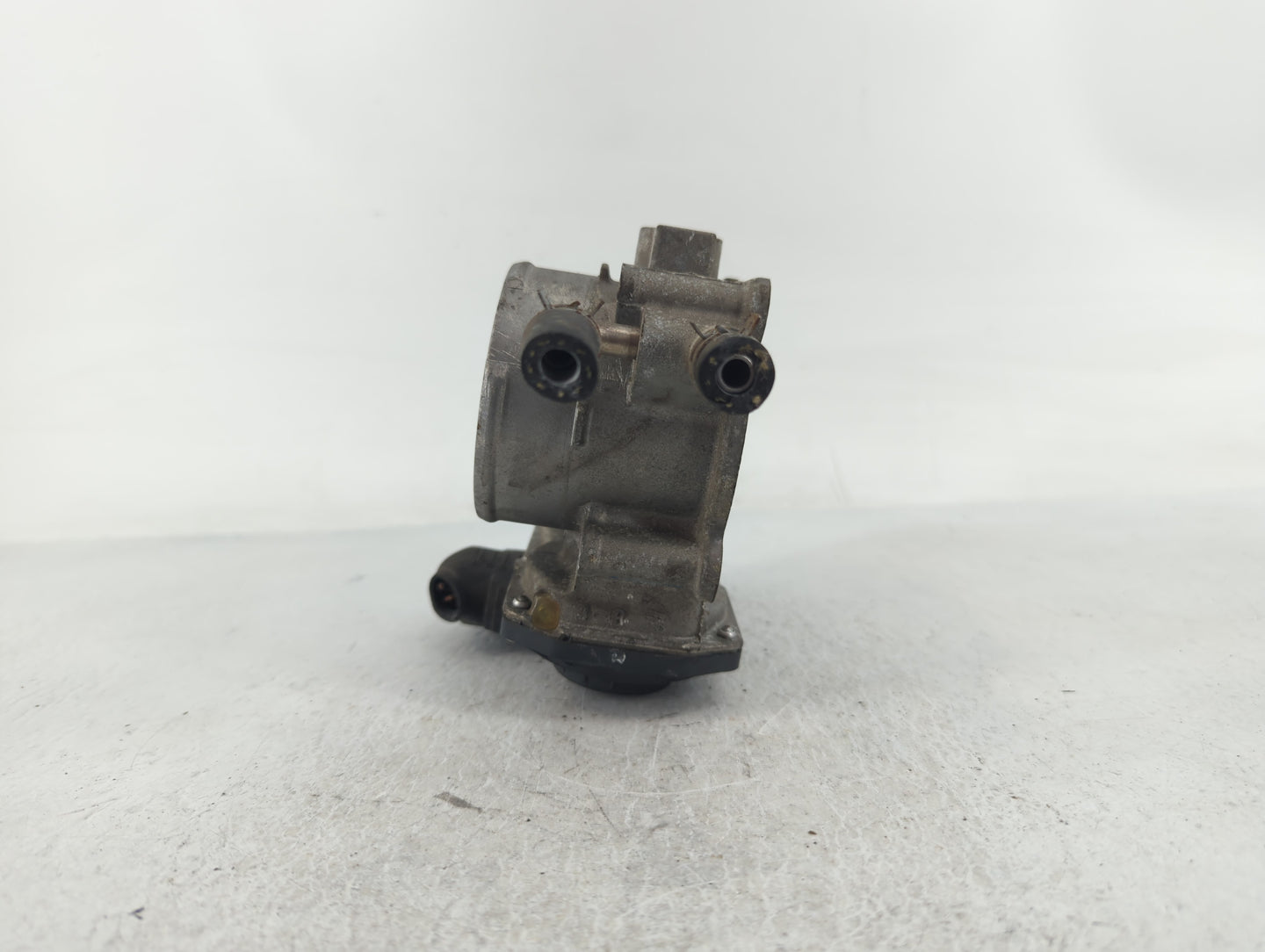 2010-2017 Toyota Camry Throttle Body P/N:22030-0V010 Fits Fits 2009 2010 2011 2012 2013 2014 2015 2016 2017 2018 2019 OEM Us