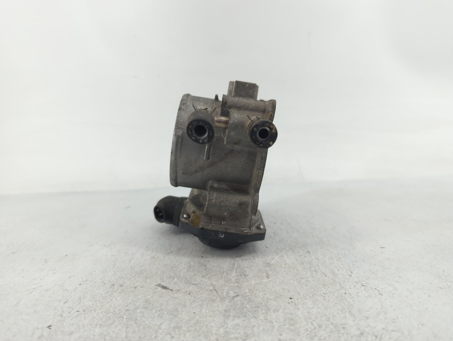 2010-2017 Toyota Camry Throttle Body P/N:22030-0V010 Fits Fits 2009 2010 2011 2012 2013 2014 2015 2016 2017 2018 2019 OEM Us