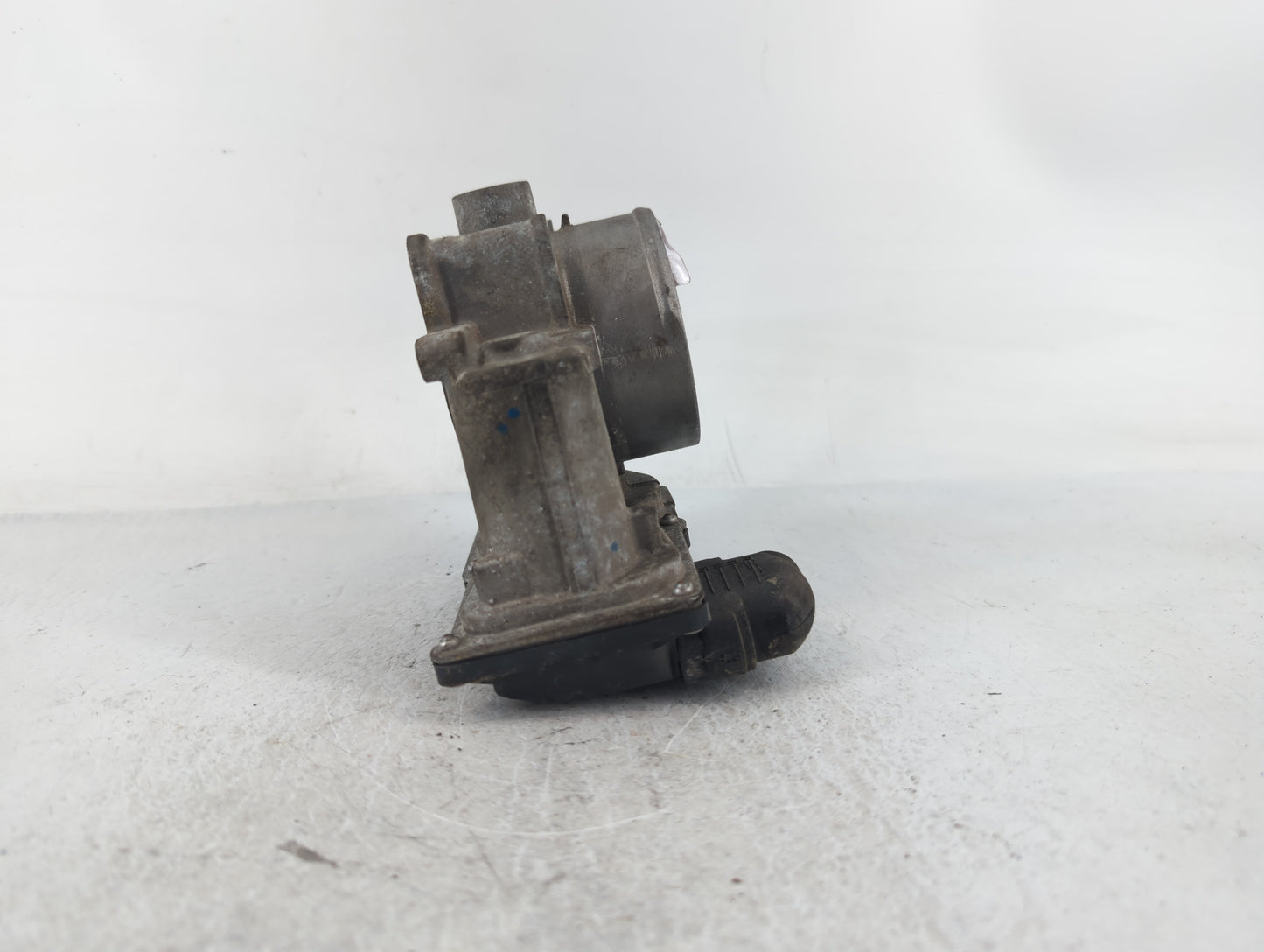 2010-2017 Toyota Camry Throttle Body P/N:22030-0V010 Fits Fits 2009 2010 2011 2012 2013 2014 2015 2016 2017 2018 2019 OEM Us