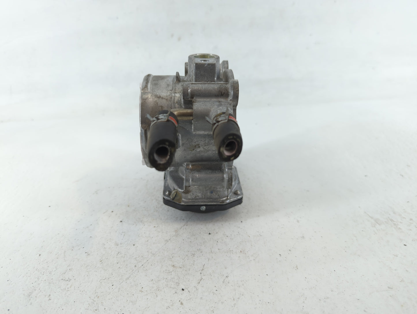 2010-2017 Toyota Camry Throttle Body P/N:22030-0V010 Fits Fits 2009 2010 2011 2012 2013 2014 2015 2016 2017 2018 2019 OEM Us