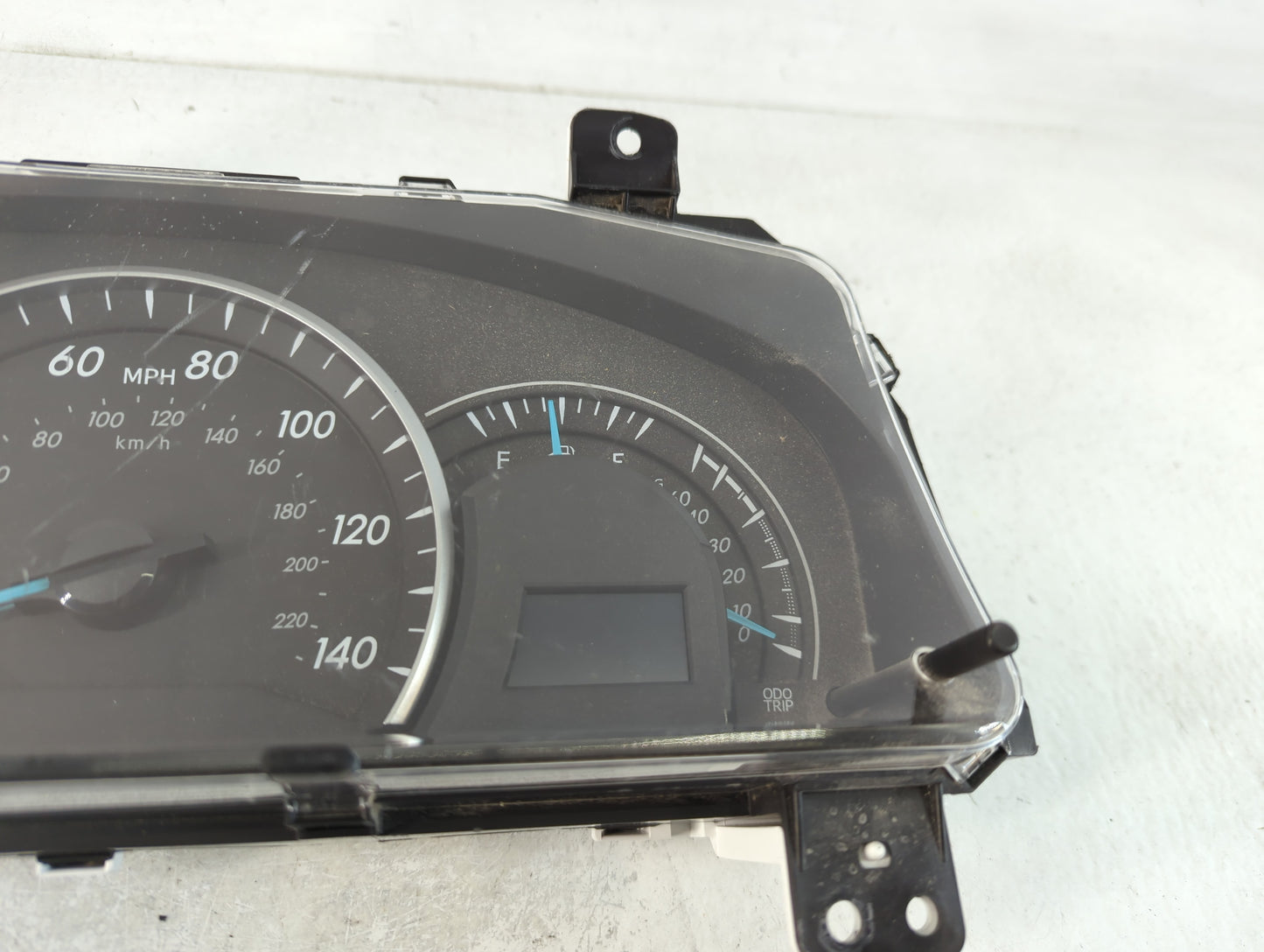 2013-2014 Toyota Camry Instrument Cluster Speedometer Gauges P/N:TN157560-2980 83800-0X620-00 Fits Fits 2013 2014 OEM Used A