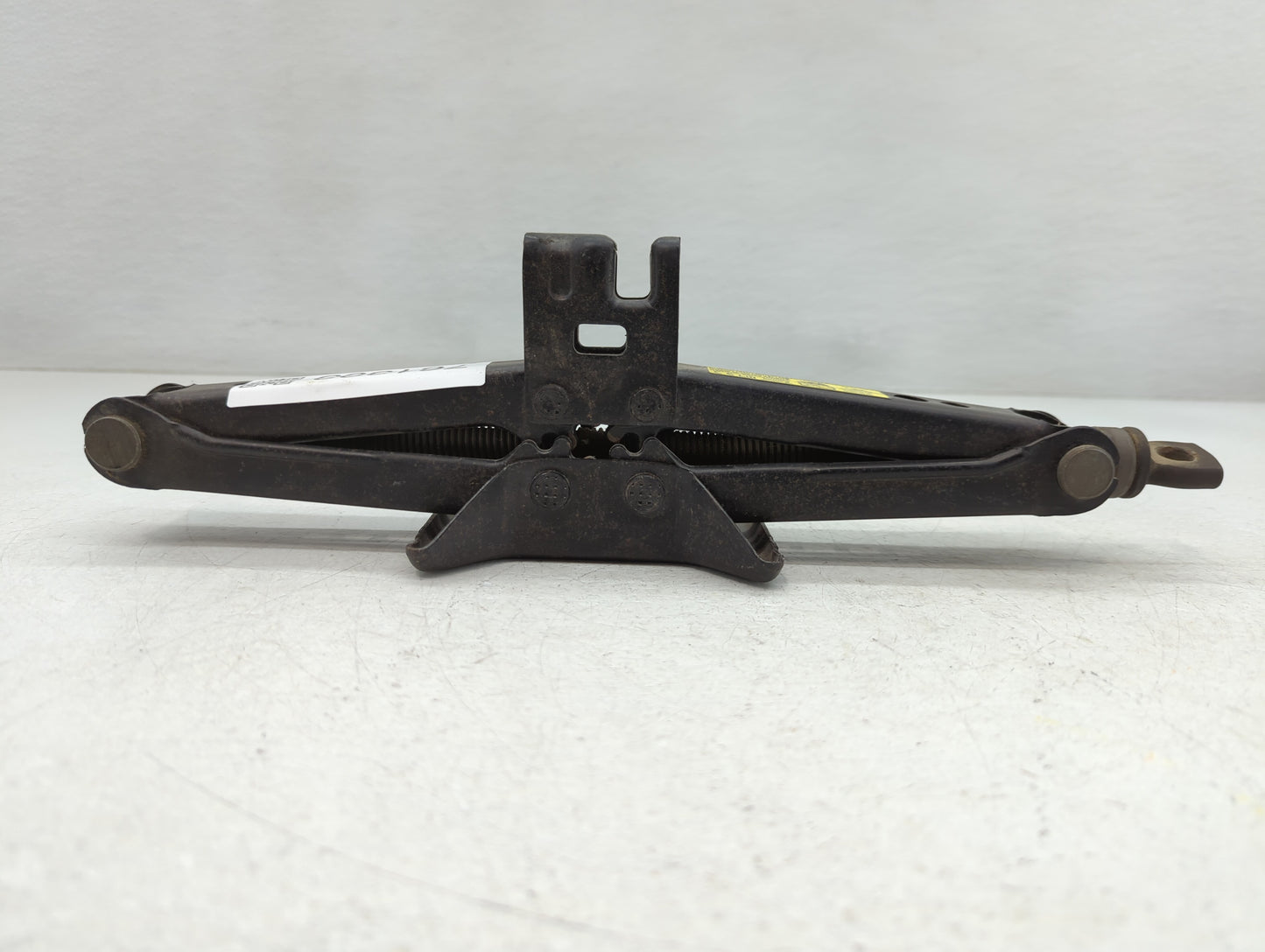 2013 Toyota Camry Spare Scissor Car Jack - Oemusedautoparts1.com