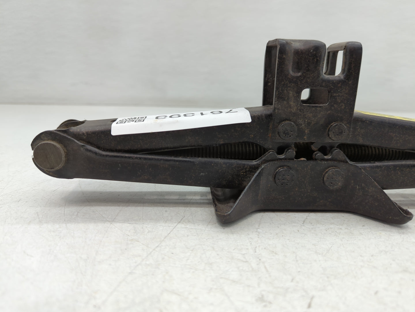 2013 Toyota Camry Spare Scissor Car Jack - Oemusedautoparts1.com