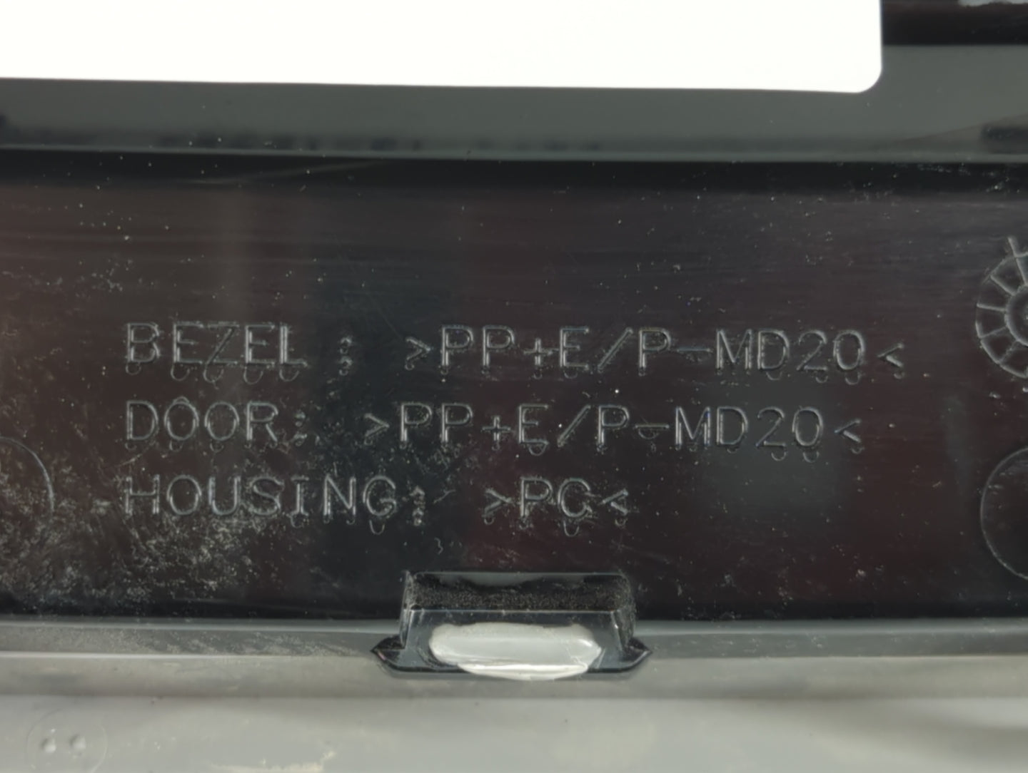2013 Toyota Camry Overhead Roof Console - Oemusedautoparts1.com