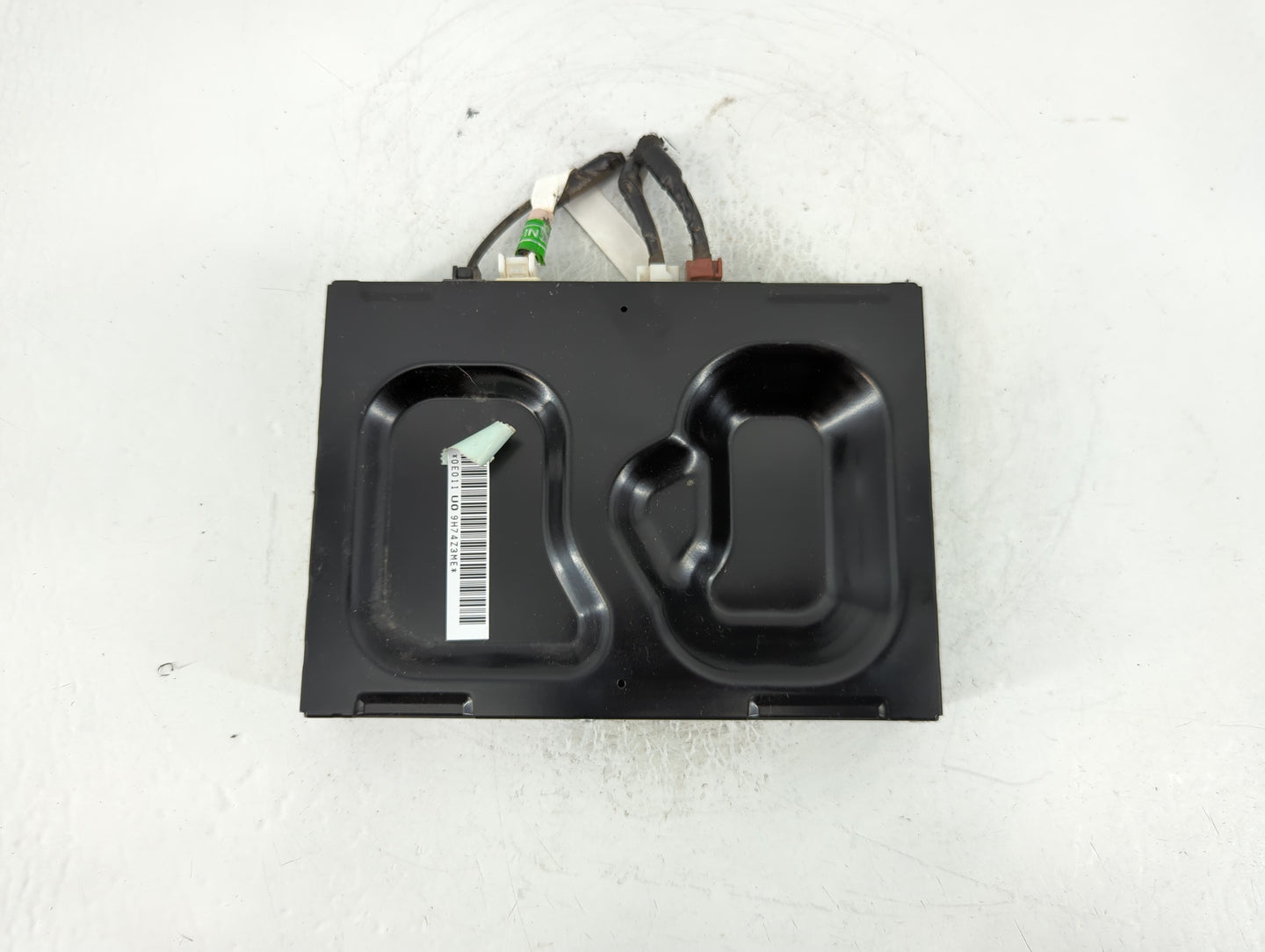 2013 Toyota Camry Radio AM FM Cd Player Receiver Replacement P/N:86180-0E011 Fits OEM Used Auto Parts - Oemusedautoparts1.co