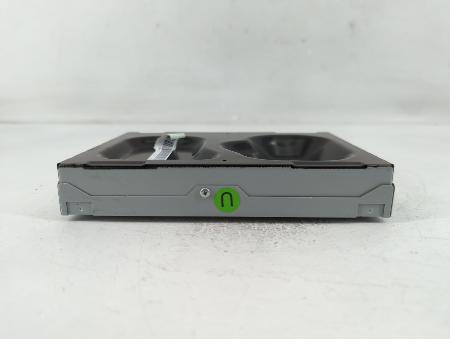 2013 Toyota Camry Radio AM FM Cd Player Receiver Replacement P/N:86180-0E011 Fits OEM Used Auto Parts - Oemusedautoparts1.co