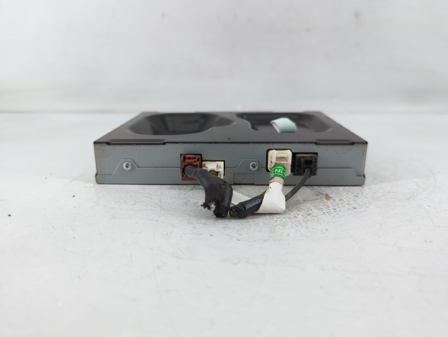 2013 Toyota Camry Radio AM FM Cd Player Receiver Replacement P/N:86180-0E011 Fits OEM Used Auto Parts - Oemusedautoparts1.co