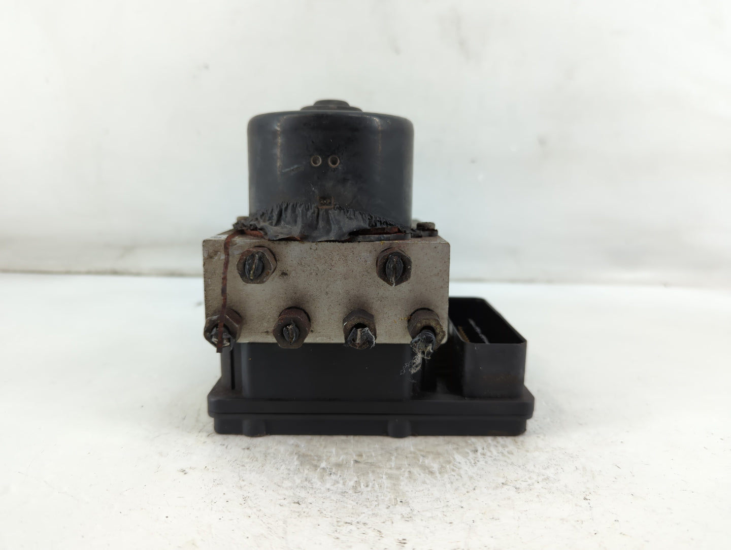 2013-2014 Toyota Camry ABS Pump Control Module Replacement P/N:25 0204-0973 Fits Fits 2013 2014 OEM Used Auto Parts - Oemuse