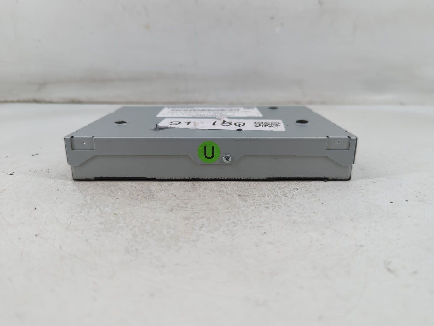 2013 Toyota Camry Radio AM FM Cd Player Receiver Replacement P/N:86180-0E011 Fits OEM Used Auto Parts - Oemusedautoparts1.co