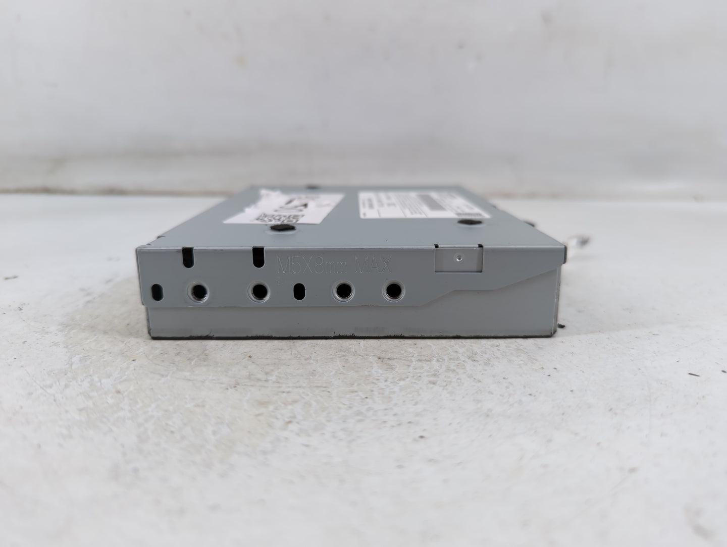 2013 Toyota Camry Radio AM FM Cd Player Receiver Replacement P/N:86180-0E011 Fits OEM Used Auto Parts - Oemusedautoparts1.co