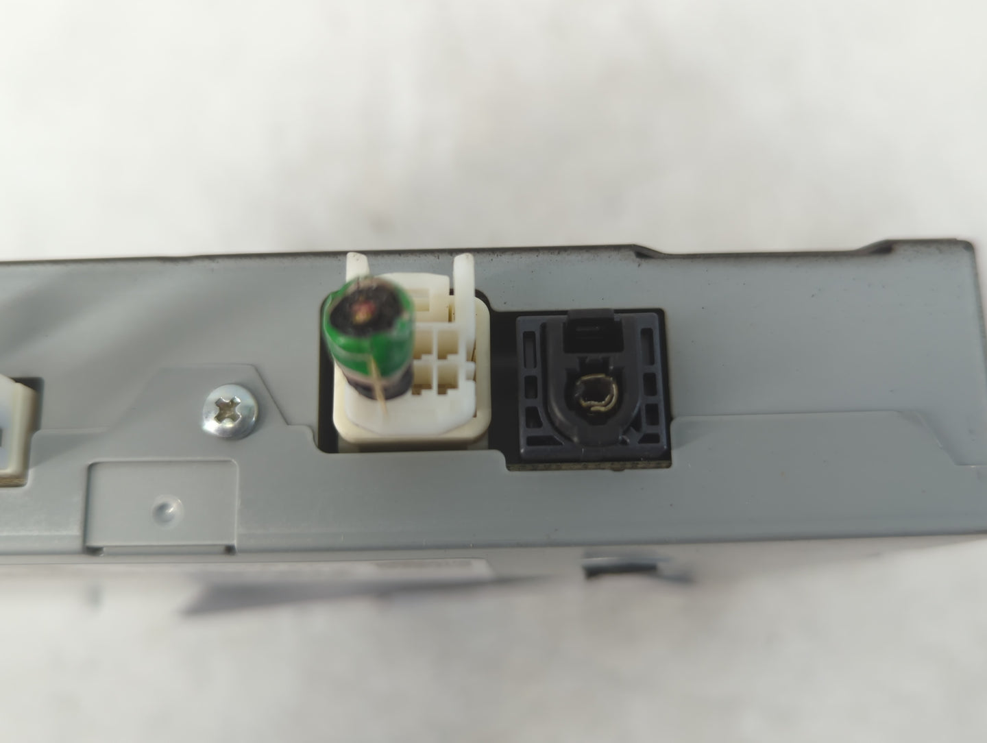 2012-2015 Toyota Camry Radio AM FM Cd Player Receiver Replacement P/N:86180-0E011 Fits Fits 2012 2013 2014 2015 OEM Used Aut
