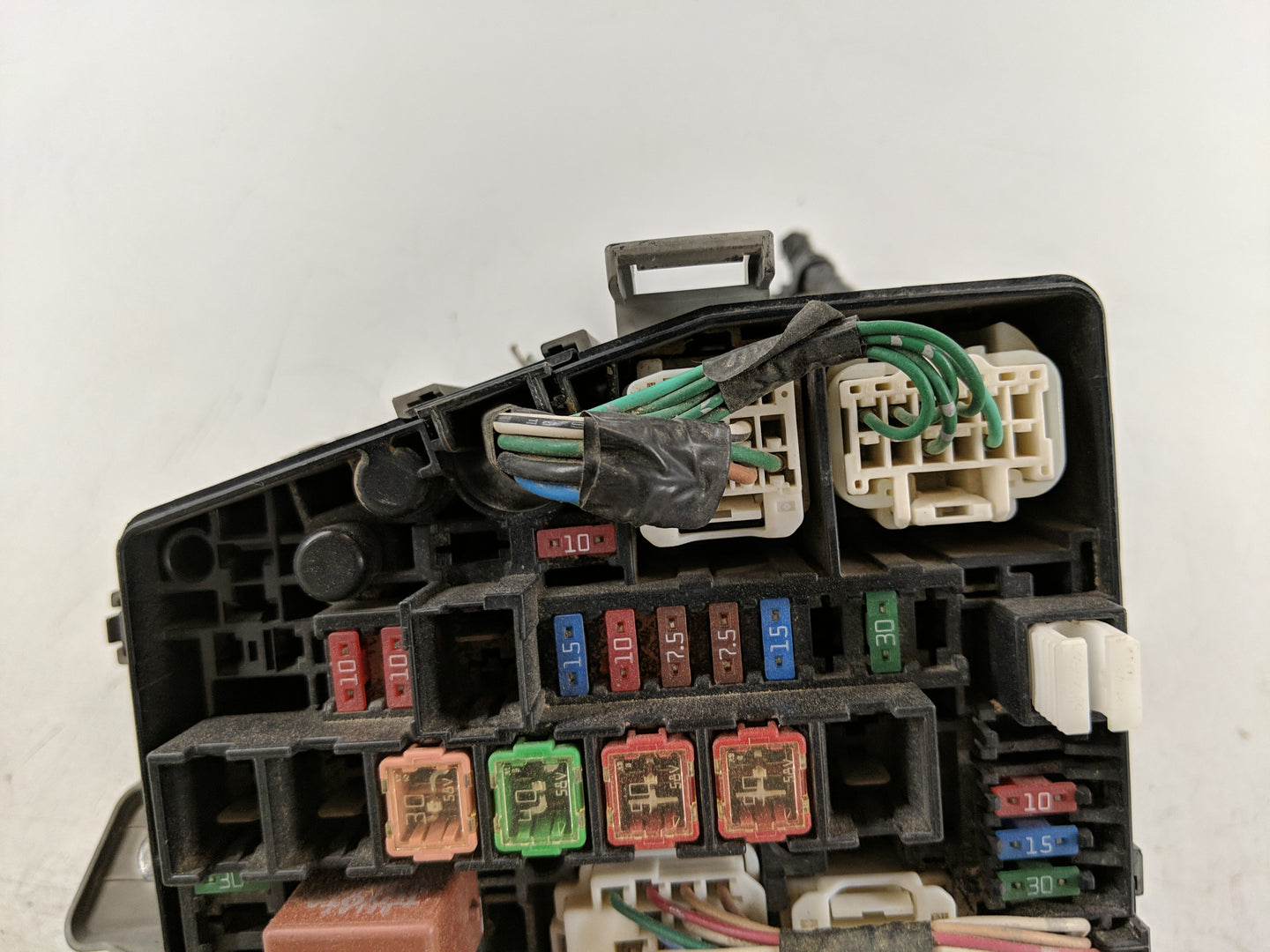 2009-2013 Toyota Corolla Fusebox Fuse Box Panel Relay Module P/N:82641-47020 Fits Fits 2009 2010 2011 2012 2013 2014 OEM Use