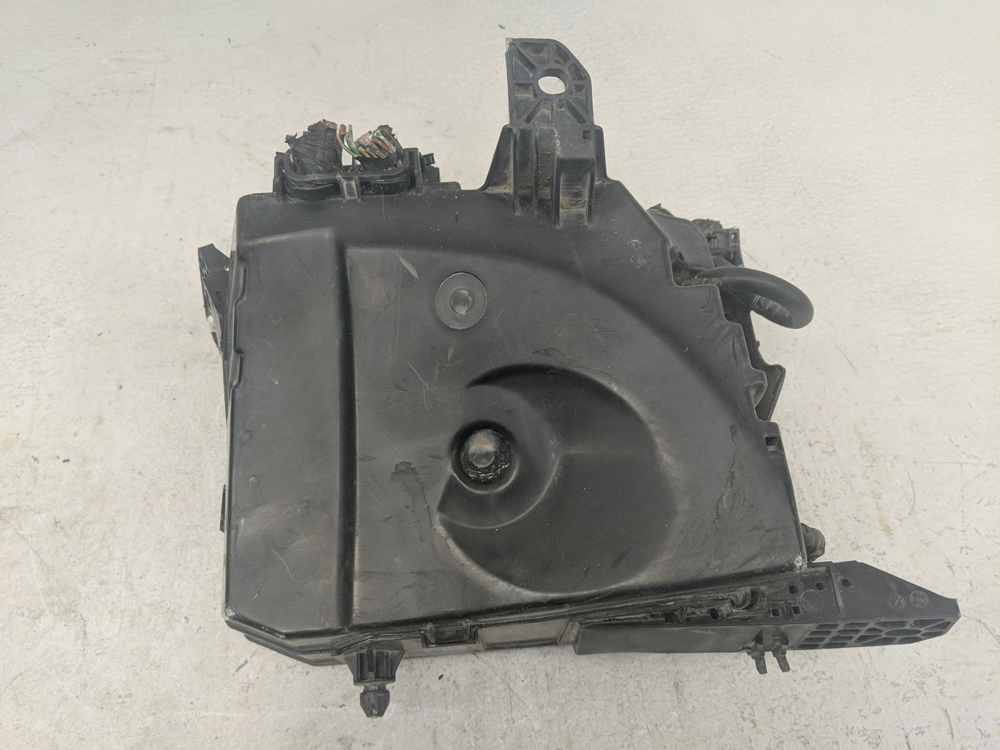 2009-2013 Toyota Corolla Fusebox Fuse Box Panel Relay Module Fits Fits 2009 2010 2011 2012 2013 2014 OEM Used Auto Parts - O