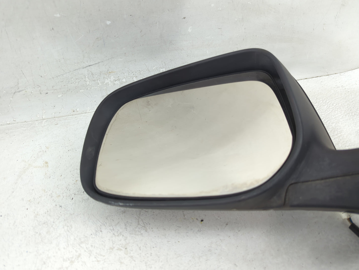 2009-2013 Toyota Corolla Passenger Side View Mirror - Right Door Mirror OEM Used - Oemusedautoparts1.com