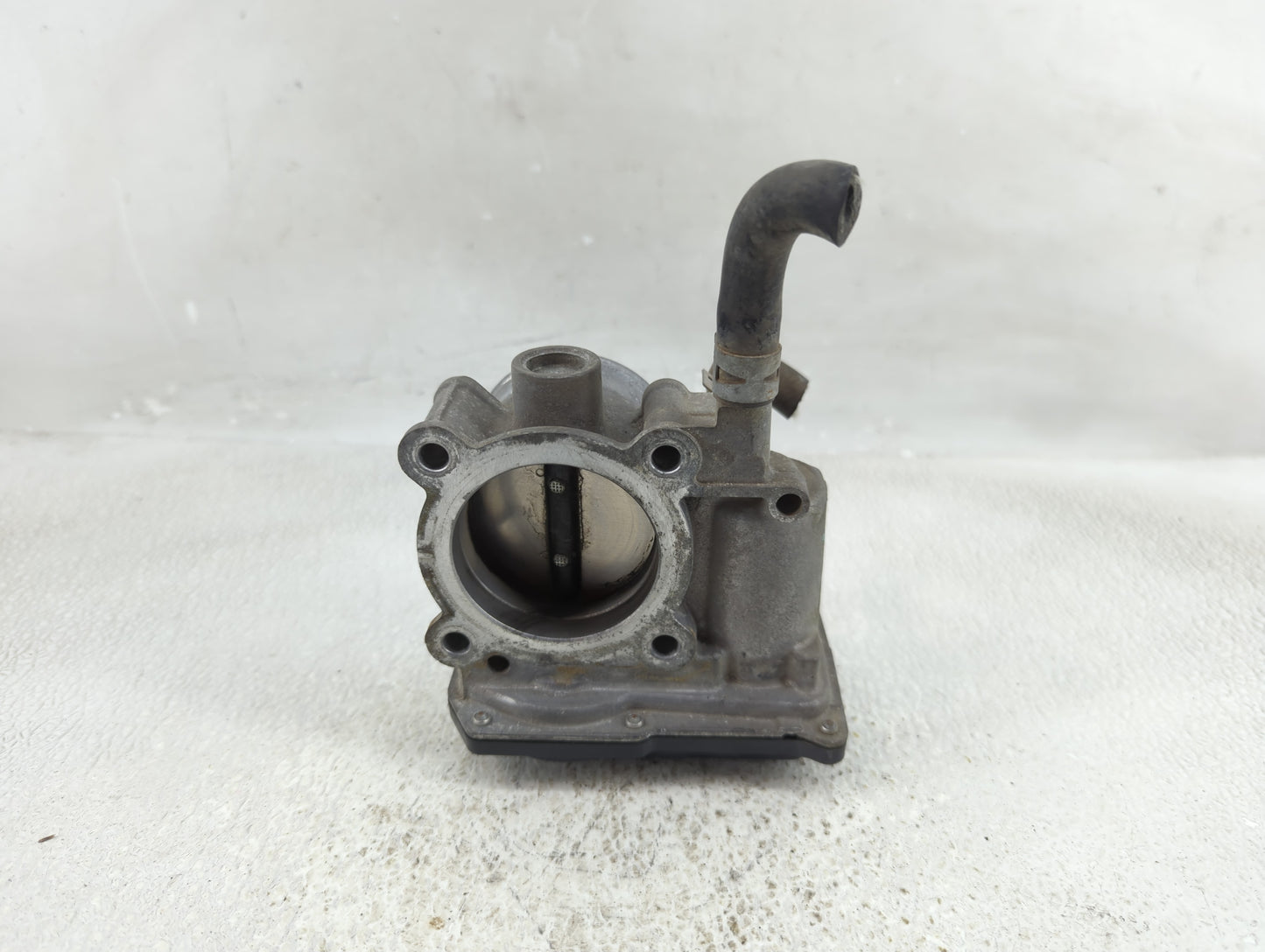 2011-2019 Toyota Corolla Throttle Body P/N:22030-0T080 Fits Fits 2011 2012 2013 2014 2015 2016 2017 2018 2019 OEM Used Auto 