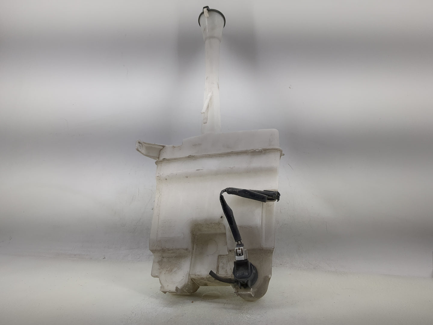 2009-2013 Toyota Corolla Windshield Washer Fluid Reservoir Bottle Oem - Oemusedautoparts1.com